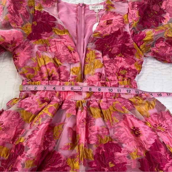 NWT Billy J V-Neckline Floral Puff Sleeve  Abel Mini Dress - Picture 7 of 16